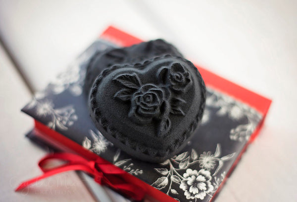Black Heart Bath Bomb