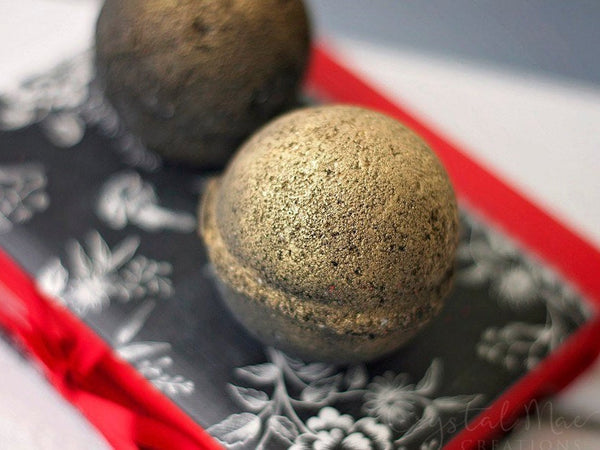 Black & Gold Bath Bomb